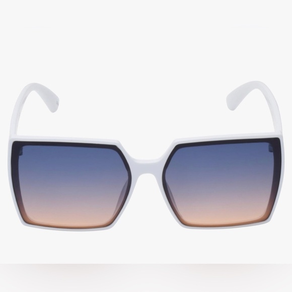 Jessica Simpson J6207 white‎ glamourous silver sparkle Square UV400 Sunglasses